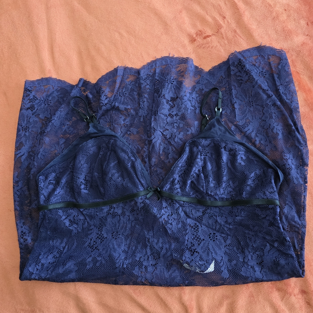 Victoria Secret Lace Bralette in Navy Blue